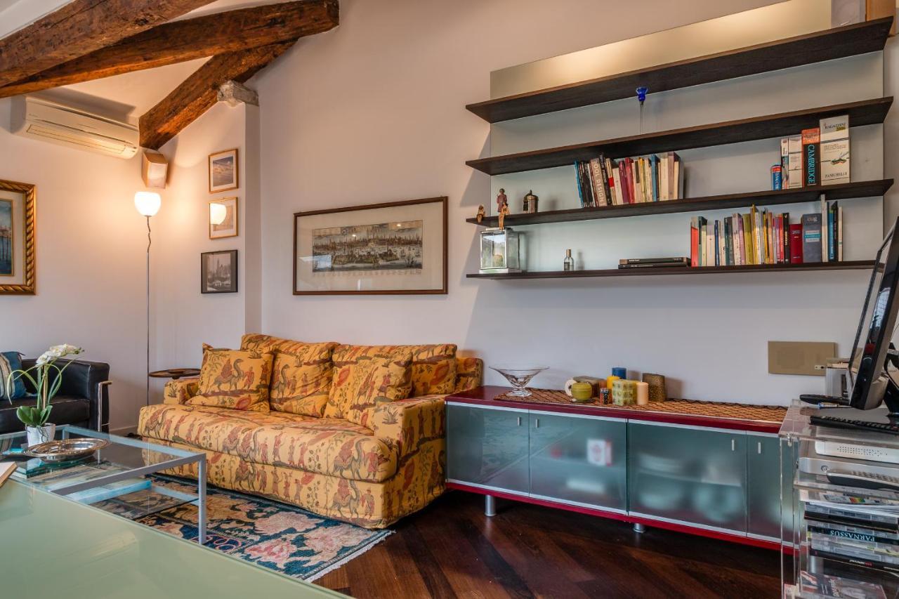 Ferienwohnung Gold And Red - The Venetian Style With Terrace Exterior foto
