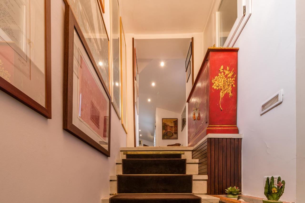 Ferienwohnung Gold And Red - The Venetian Style With Terrace Exterior foto